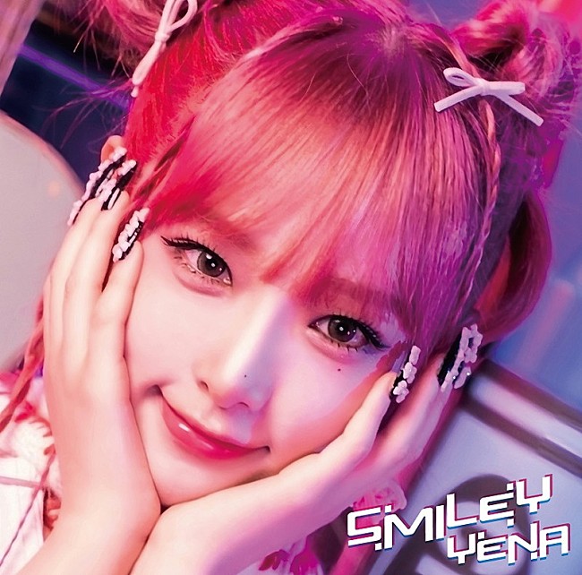 「YENA シングル『SMILEY-Japanese Ver.- (feat.ちゃんみな)』通常盤」4枚目/4