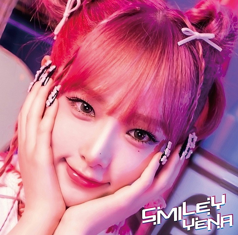 「YENA シングル『SMILEY-Japanese Ver.- (feat.ちゃんみな)』通常盤」4枚目/4