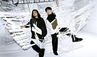 「Creepy Nuts、メジャー5周年記念武道館公演よりライブ映像3週連続プレミア公開」