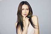 工藤静香「工藤静香、新曲「勇者の旗」MVメイキング映像を公開＆35周年セルフカバーALから5曲配信」1枚目/2