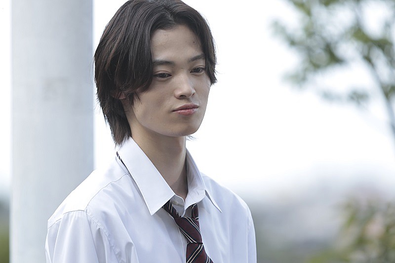 「「最高の教師」“江波”本田仁美と“栖原”窪塚愛流の公園シ-ンに反響 「最終回までに付き合ってほしい」「推しカップルができた」」1枚目/1