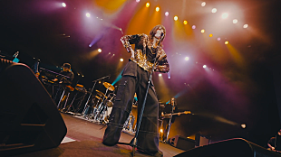 「ドレスコーズ、「12月21日のドレスコーズ」ライブダイジェスト映像第3弾公開」