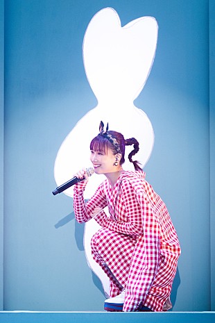 「大塚 愛、「みんな愛してるよ！」デビュー20周年アニバーサリーライブを野音で開催」