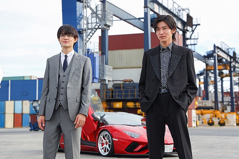 「「トリリオンゲ-ム」景気のいい爆勝ちドラマに「最高」の声 「スポ-ツカ-に乗る“ハル”目黒蓮がカッコ良かった」」1枚目/1