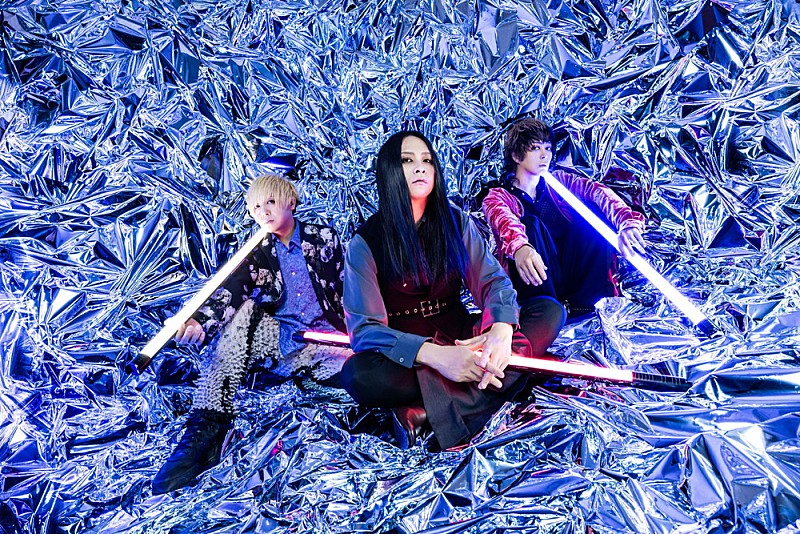 MUCC、エキストラとしてファンも参加した新曲「サイレン」MV公開 