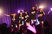 「COMIQ ON!「生きる意味を与えてくれてありがとう」卒業しないけど、卒業公演のような1周年記念ライブ大成功！ 新曲リリースも決定」1枚目/17