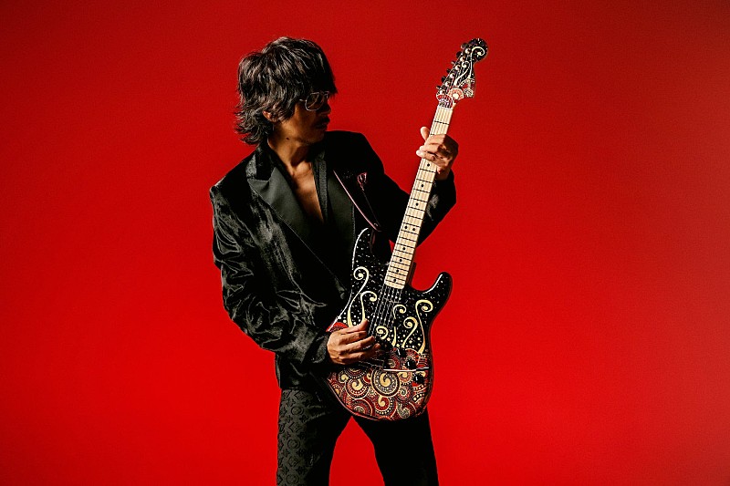 Ken（L’Arc～en～Ciel）、Fender Custom Shop製シグネイチャーモデル『Ken Stratocaster(R) Paisley Fantasy』再受注開始