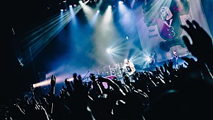 「ビッケブランカ、新EP初回盤付属のZepp DiverCity公演ライブ映像ダイジェストを公開」