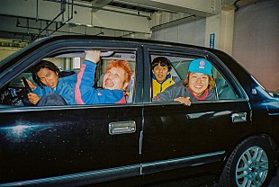 「TENDOUJI、お相撲さんや美女ファイターが登場する「BIGLOVE」MV公開」