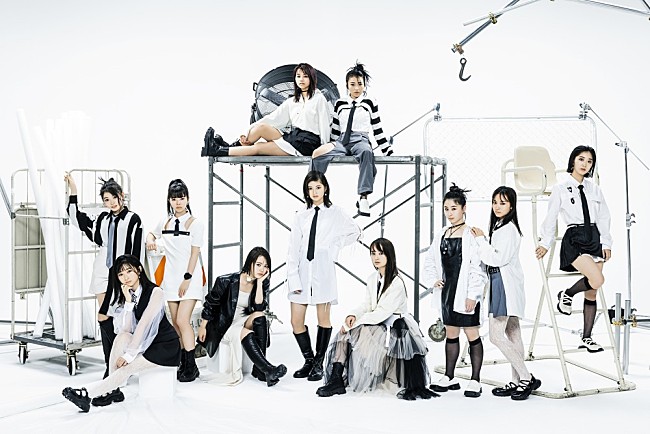 「WHITE SCORPION、公式WEBサイトをグランドオープン＆新ビジュアル公開」1枚目/12