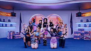 「Kep1er、新曲「Grand Prix」MVで“恋”への旅路を描く」