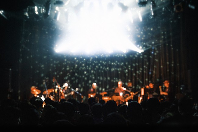 「＜ライブレポート＞新世代プレイヤーが集う浦上想起・バンド・ソサエティ、この日限りの多彩なアレンジで魅せた初ワンマン」1枚目/9