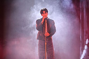 「JUNG KOOK、ショーケースで『GOLDEN』収録曲やBTS楽曲を披露「ARMYは私の人生」」