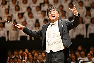 「佐渡裕【1万人の第九】で阪神日本一を祝し「六甲おろし」大合唱」