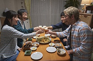 「「何食べ2」“佳代子”田中美佐子の「幸せのお裾分け」に反響 「目を潤ませる内野さんの繊細なお芝居がホントに刺さる」」