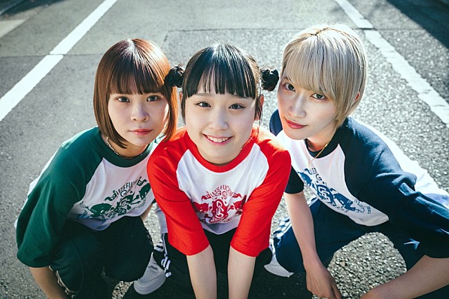 「サバシスター、“サバの日”にメジャーデビュー＆PIZZA OF DEATH所属決定」1枚目/3