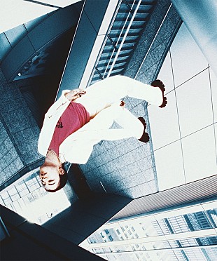 「春野、ドラマ『こんなところで裏切り飯』オープニングテーマを担当」