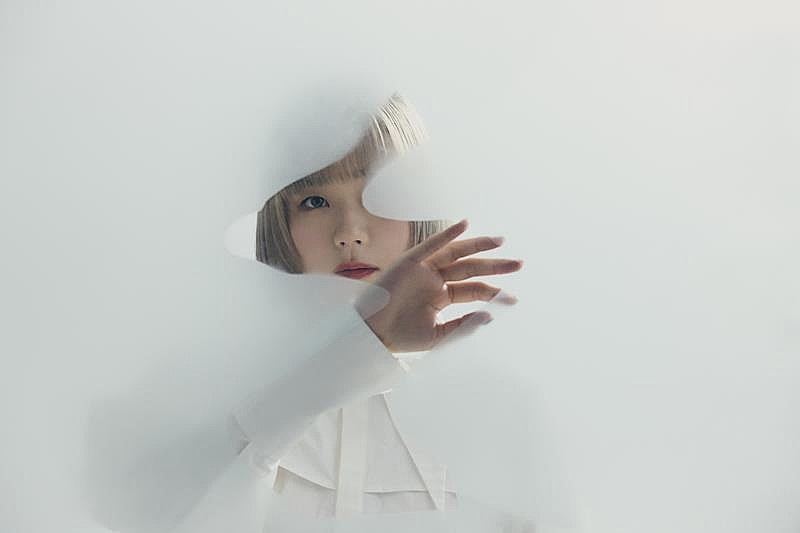 吉澤嘉代子、EP『六花』引っ提げたホールツアー開催決定 