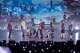 「&amp;TEAM初の単独ツアー【FIRST PAW PRINT】が京都で開幕、ライブレポート到着」