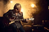 「松本孝弘（B&amp;#039;z）、自身初となるビルボードライブ公演が決定」1枚目/1