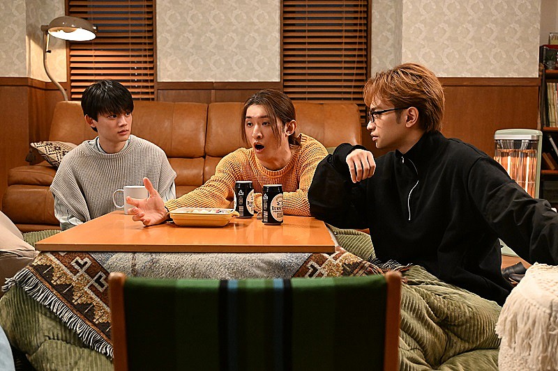 「「リビ松」“健太郎”向井康二の“チョコおねだり”に反響 　「甘えん坊な健ちゃんが最高」「かわい過ぎる」」1枚目/1