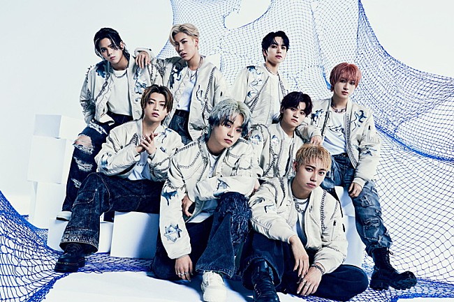 「MAZZEL、ダンスとのシンクロした世界観を作り上げた「Waterfall」MV公開」1枚目/2