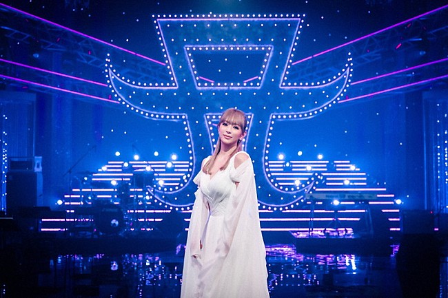 浜崎あゆみ「浜崎あゆみ特番『NHK MUSIC SPECIAL』、未公開インタビュー＆貴重なアーカイブを加えた“完全版”放送へ」1枚目/3