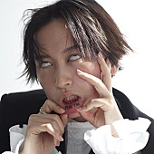 「サーヤ（ラランド）＆川谷絵音らのバンド礼賛、「PEAK TIME」MV公開」1枚目/2