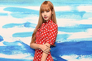 LISA「BLACKPINKのリサ、テイラー・スウィフトとの2ショット写真公開」