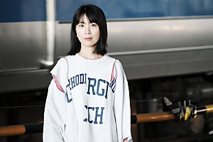 「橋本絵莉子、ニューアルバム『街よ街よ』4月リリース」