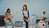 「カネヨリマサル、最新曲「ハッピーニューデイ」MV公開」1枚目/3