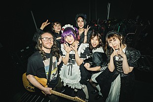 BAND-MAID「＜ライブレポート＞BAND-MAID、インキュバスの来日公演で新曲「Bestie」を共作者・マイクと共に初披露　SAIKIプロデュースの衣装を纏ったMVも公開」