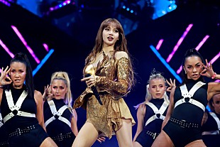 LISA「BLACKPINKのリサ、「MONEY」MVのYouTube再生数がソロ名義で初の10億回突破」