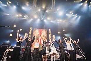 BAND-MAID「BAND-MAID×ウォーニングの特別公演　公式レポートが到着」