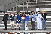 「倉木麻衣、【名探偵コナンランド】オープニングステージにキャラクターたちと参加＆歌唱」1枚目/7