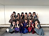 TEAM SHACHI「TEAM SHACHIがフリーライブツアーのファイナルを開催　真夏のららぽーと豊洲で“かわちぃ友達”と待ち合わせ」1枚目/6