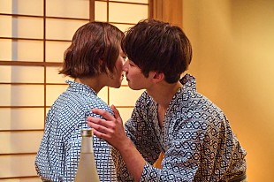 「「青島くんはいじわる」“青島”渡辺翔太の眼鏡外し＆キスにもん絶 「ドキッと男の部分を感じる」「キュンキュン刺さった」」