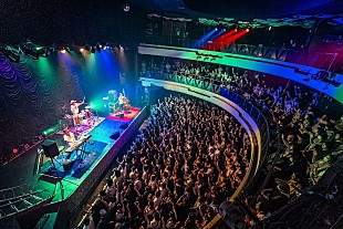 H ZETTRIO「H ZETTRIO、スタンディングライブ東京追加公演開催　Mummy-Dがサプライズゲストで登場」