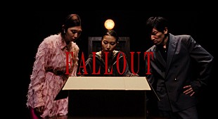 NAQT VANE「NAQT VANE×映画『あの人が消えた』水野格監督、主題歌「FALLOUT」のドラマ仕立てMV公開」