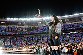 櫻坂46「櫻坂46、躍進した2024年の集大成を魅せたグループ4周年ライブでZOZOマリン史上最大となる72,000人を動員」1枚目/46