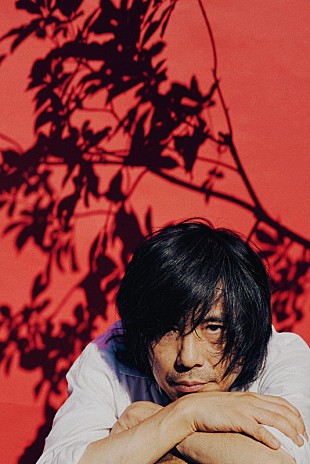 「宮本浩次、新曲「close your eyes」MV公開」