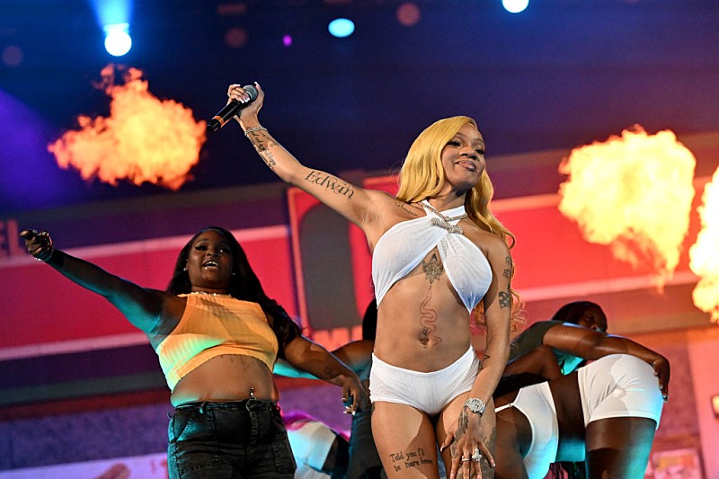 グロリラ、米ビルボードが選ぶ2024年の最もホットな女性ラッパー首位「選ばれたすべての女性たちに乾杯！」