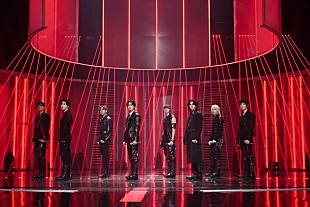 「【2024 #BBMAs】Stray Kids、「Chk Chk Boom」と「JJAM」の近未来的＆躍動感あふれるステージで魅了」