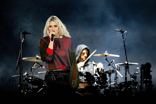 「【2024 #BBMAs】2部門受賞のリンキン・パーク、「The Emptiness Machine」のパワフルなステージを披露」1枚目/3