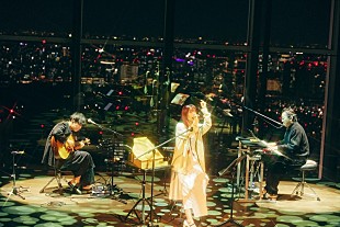 「アイナ・ジ・エンド初のXmasソング、槇原敬之が作詞作曲した「クリスマスカード」ライブ映像公開」