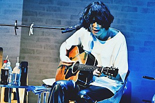 「 [Alexandros]川上洋平、毎年恒例ソロライブのオフィシャルレポートが到着」