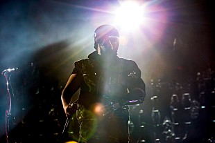 「ザ・ウィークエンド、Spotifyとタッグを組んだ45分のコンサート・フィルムが公開」