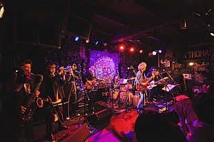 「三宅伸治＆The Red Rocks、ライブハウス・磔磔50周年記念ライブの演奏を収めたALリリース決定」