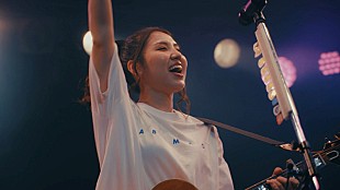 「阿部真央、【15th Anniversary Abe Mao Zepp Live Tour 2024】より「I wanna see you」ライブ映像公開」