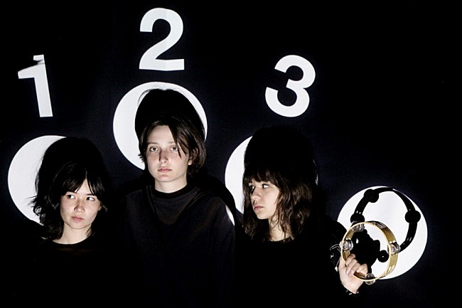 「ホースガール、新曲「Switch Over」の“バンドがバンドを見る”MV公開」1枚目/2